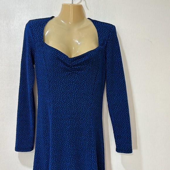 BETSEY JOHNSON WOMEN  MIDI LENGTH DRESS NAVY  LONG SLEEVE FRONT SLIT Sz SMALL - Picture 6 of 15